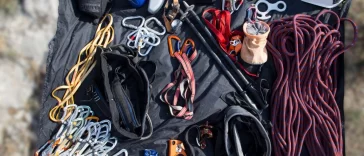 7 Rock Climbing Gear For Beginners: Ultimate Starter Guide